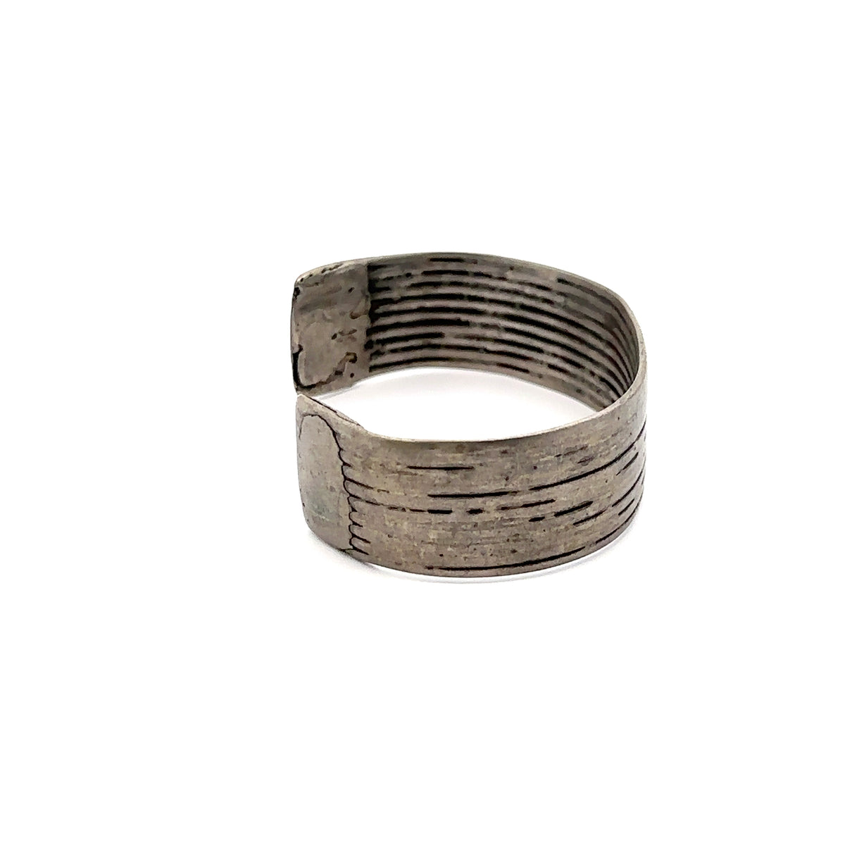 Ethiopian Silver Bracelet Small – detail view